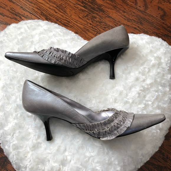 Enzo Angiolini Shoes - Sz 7.5 - Enzo Angiolini Grey Leather pumps